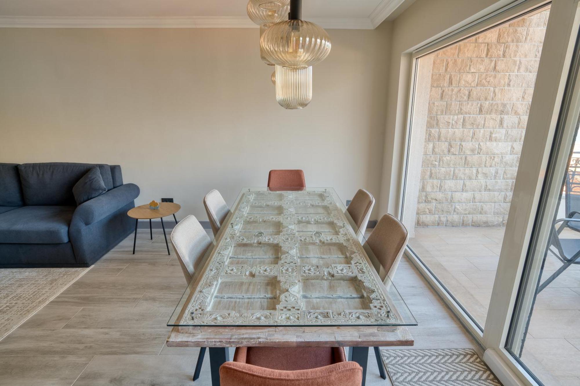 Luxurious 3-Bedroom Apartment By Mn Property Cattaro Esterno foto