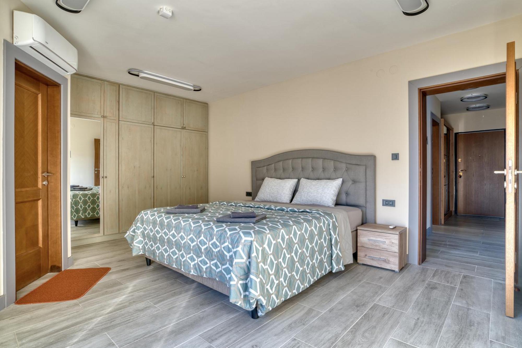 Luxurious 3-Bedroom Apartment By Mn Property Cattaro Esterno foto